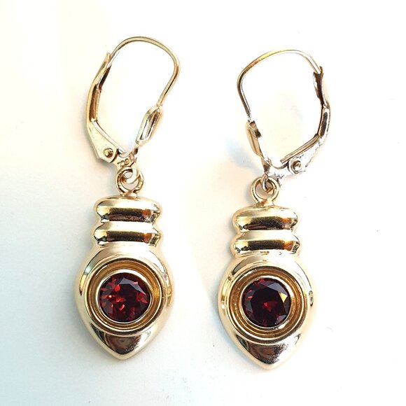 Elegant & Precious Vintage 14K Gold Genuine Deep Red Garnet Dangle Earrings - Picture 8 of 12